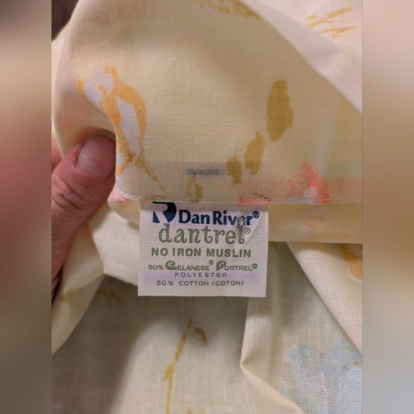 Muslin Sheets - Picture 2 of 2